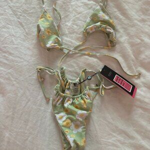 Blackbough green daisy bikini